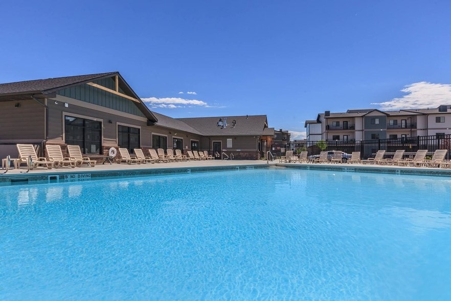 Outdoor Heated Swimming Pool