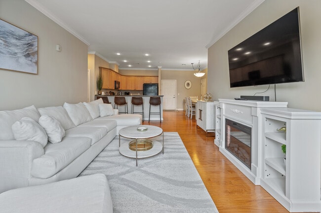 Photo - 1 King Philip Dr Unit 202