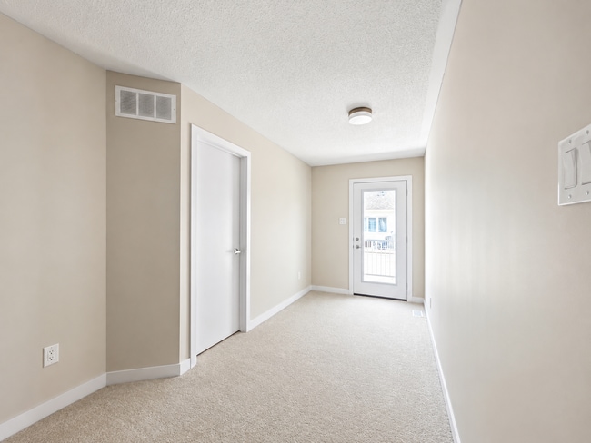 Photo - 520 Oldenburg Ave
