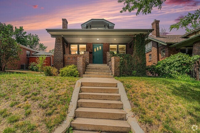 Building Photo - Updated Craftsman Bungalow in Congress Par... Rental