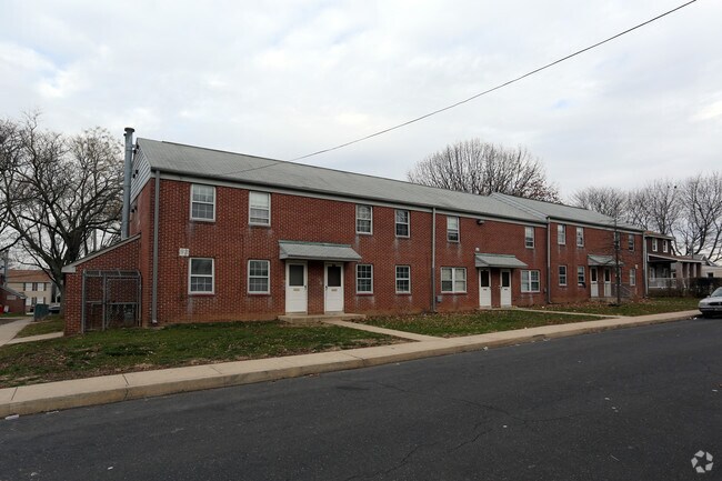 Photo - North Hills Manor Apartments