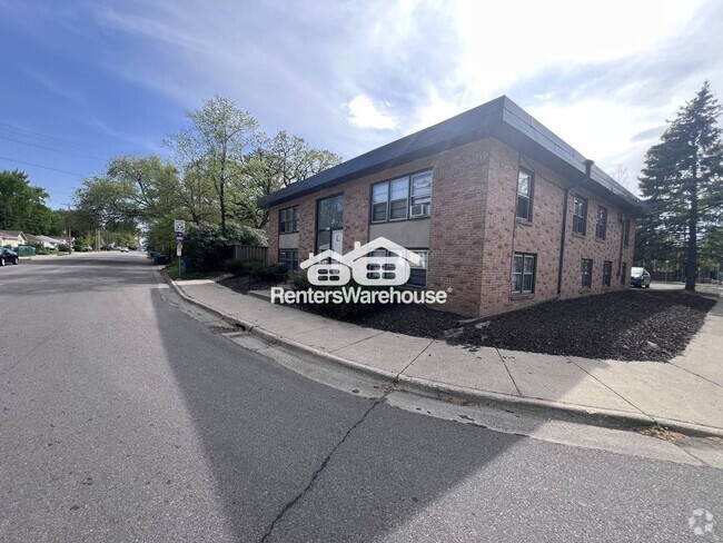 Building Photo - 2500 36th Ave S Rental