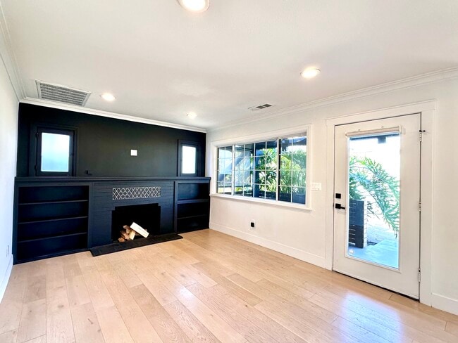 Photo - 4336 Toland Way