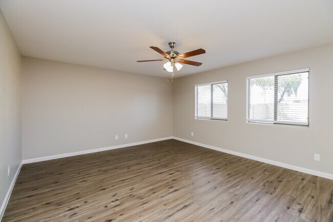 Photo - 1836 E Silversmith Trail