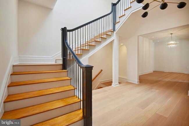 Photo - 1329 Connecticut Ave NW