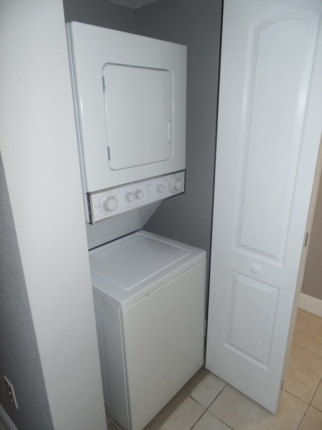 Photo - 2460 NW 33rd St Unit 1704