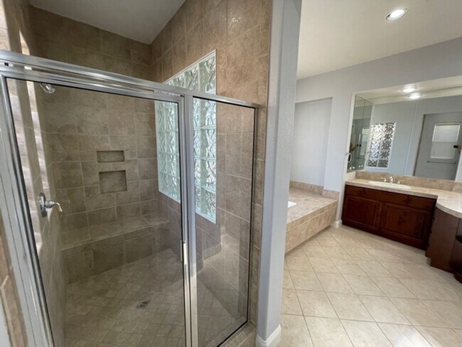 Photo - AWESONE SUMMERLIN SINGLE STORY HOME ON THE GOLF COURSE OF RED ROCK COUNTRY CLUB!!!!!