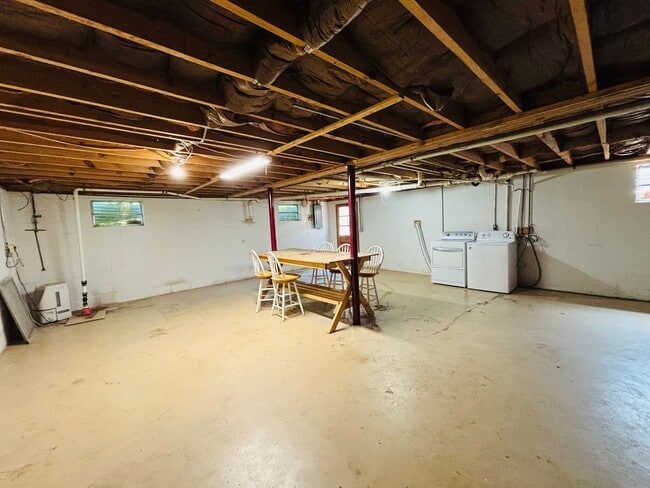 Photo - 1105 Robin Rd