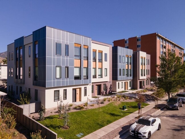 The Blue Mason Apartments - The Blue Mason Apartments