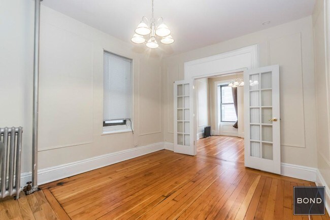 Photo - 158 West 15th Street