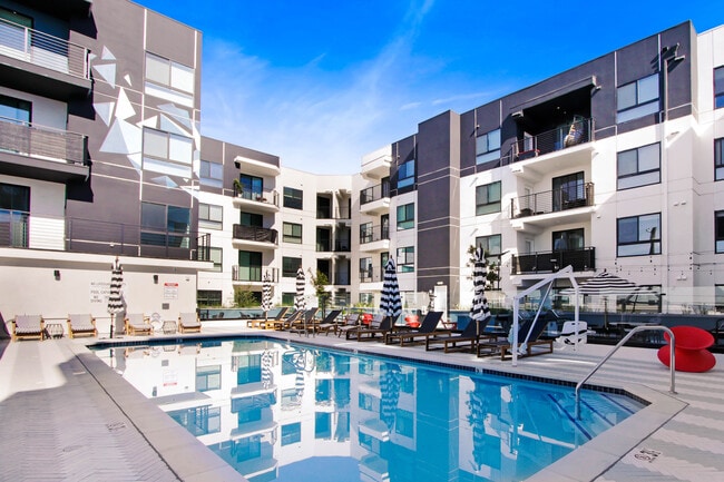 Building Photo - The Hamlin Rental