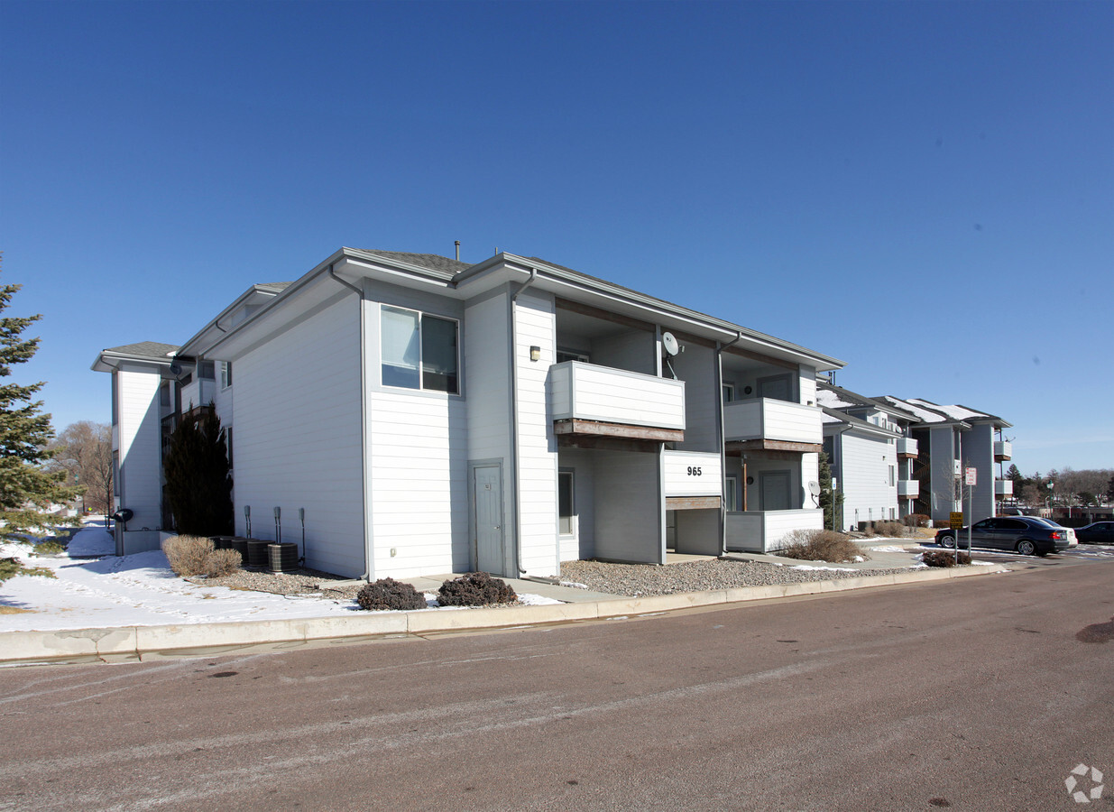 Hillside Pointe Apartments - Hillside Pointe Apartments