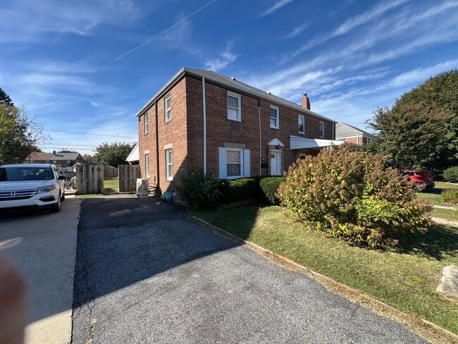 Photo - 1517 Catalina Ave