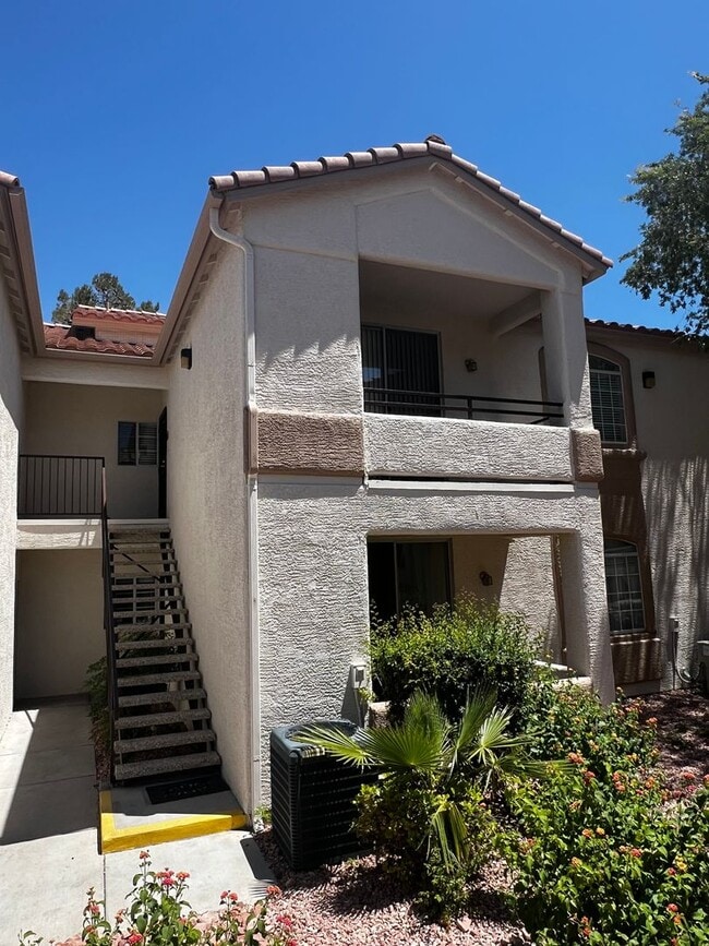 Photo - 3 Bedroom Condo / One Car Garage / Gated with Community Pool
