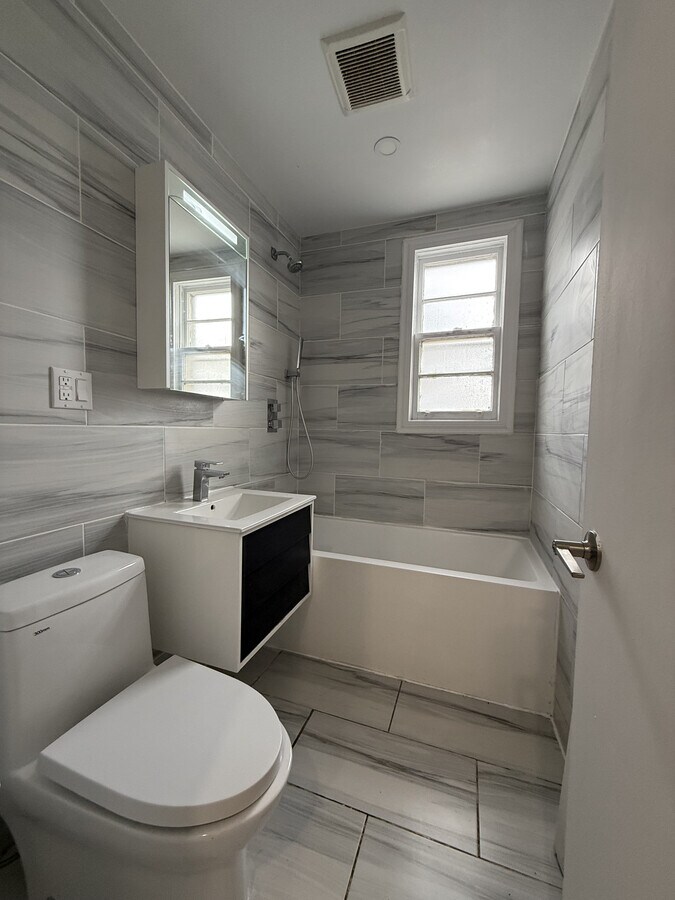 Photo - 6645 Rue De Terrebonne