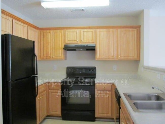 2207 Miranda Dr