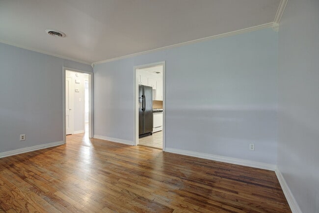 Photo - 912 Garver St