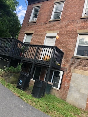 Building Photo - 1089 River Rd Unit #1