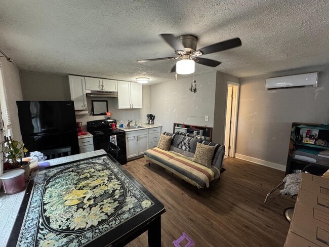 Photo - 2314 Mississippi Ave