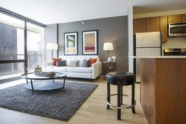 336 E Wacker Dr
