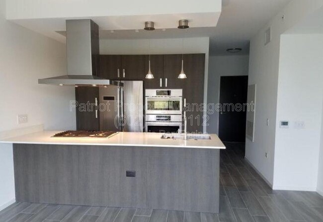 Photo - 7120 E Kierland Blvd Unidad Apartment 209