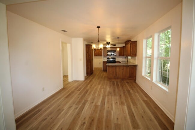 Photo - 111 W Wolfe St