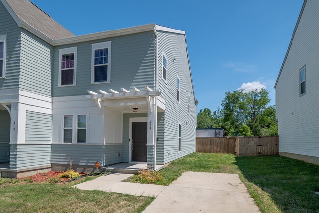 Photo - 223 Hoskins Ave Dr