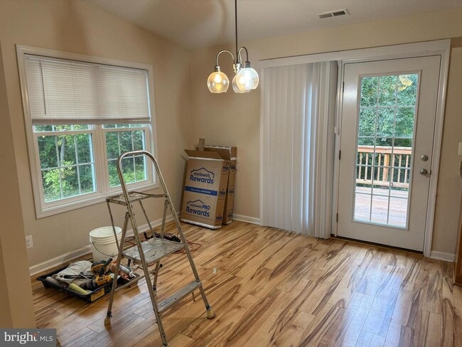 Photo - 376 Flynn Dr