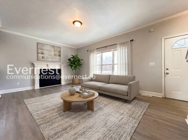Photo - 936 Hall St NW