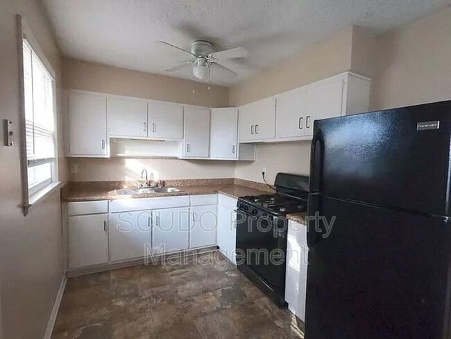 Photo - 116 SW Noel St