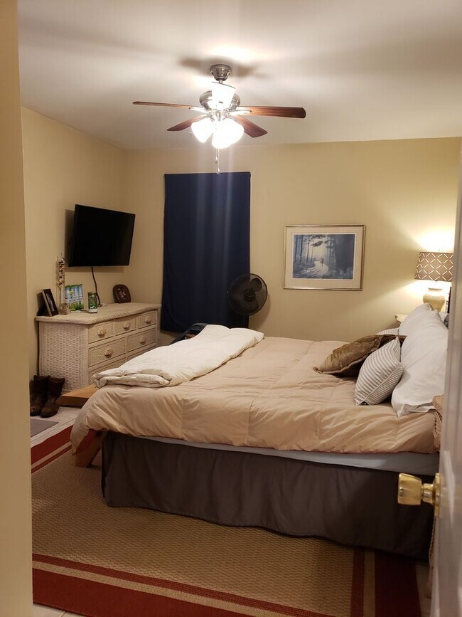 Three Bedroom Ranch in Mount Pleasant Rental House Rental in Mount