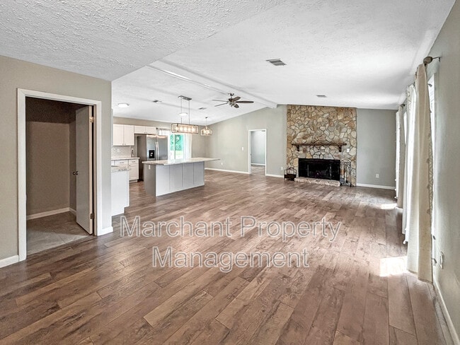 Photo - 5 Oak Hollow Ct