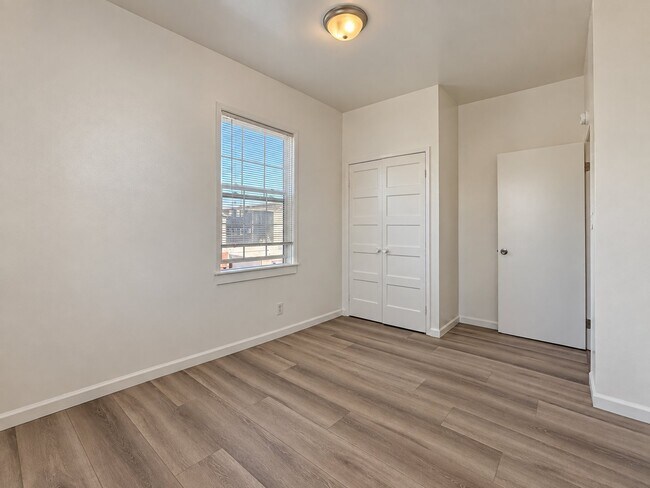 1408 21st Ave Unit 202