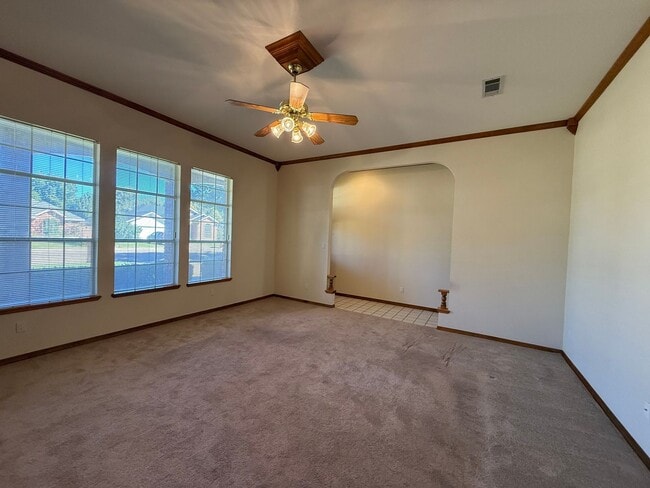 Photo - Beautiful 3 Bedroom Home Located in the Zi...