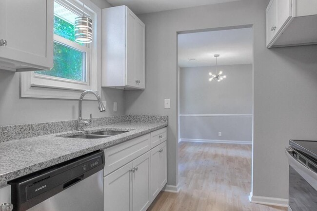 Photo - 212 Broadmoor Dr