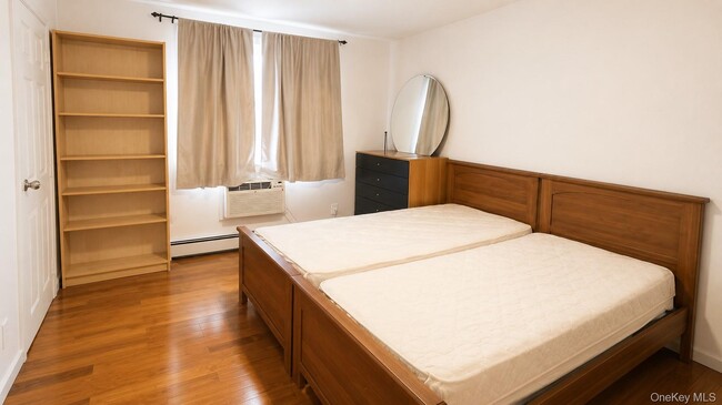 144-77 Roosevelt Ave Unidad 8G