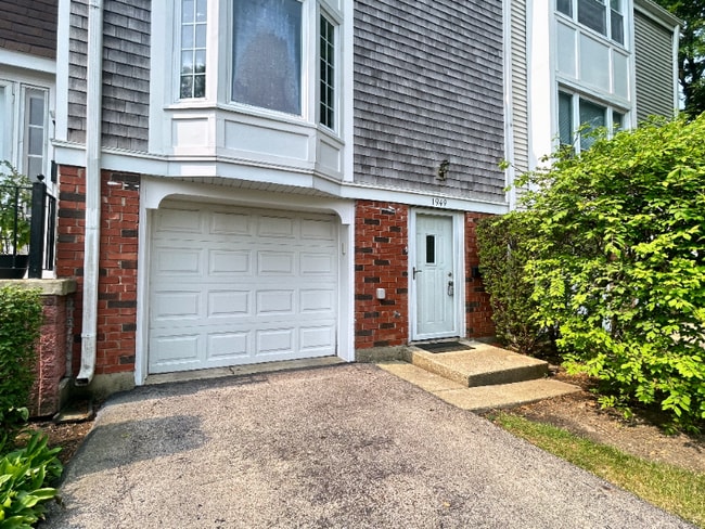 Photo - 1949 Governors Ln