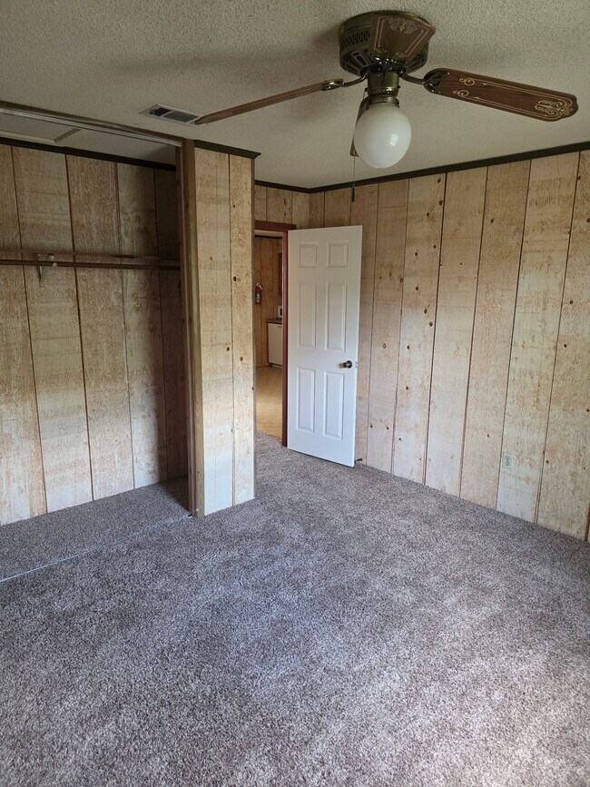 Photo - Oak Ridge Apartment Unit 19