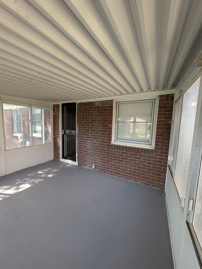 Photo - 20242 Ward Ave