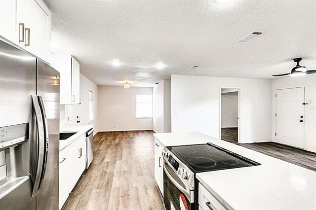 Photo - 2322 San Paula Ave