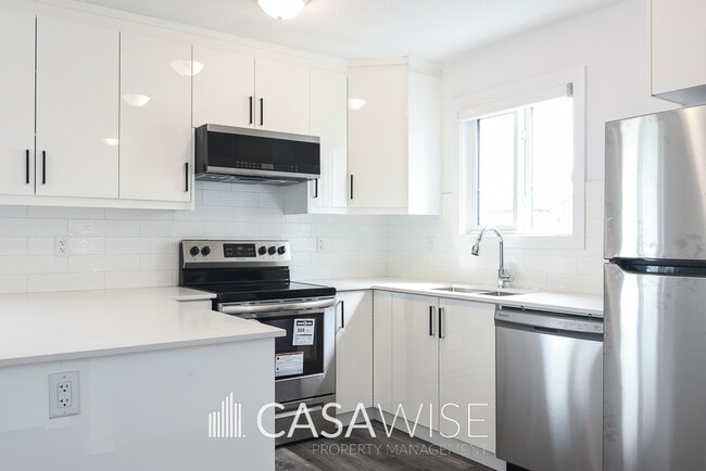 Photo - 6508g-65175 175 Ave NW