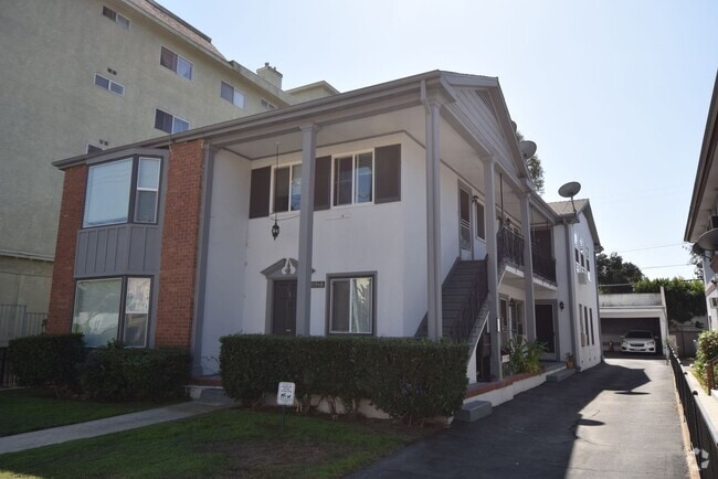 Building Photo - 11948 Magnolia Blvd Rental