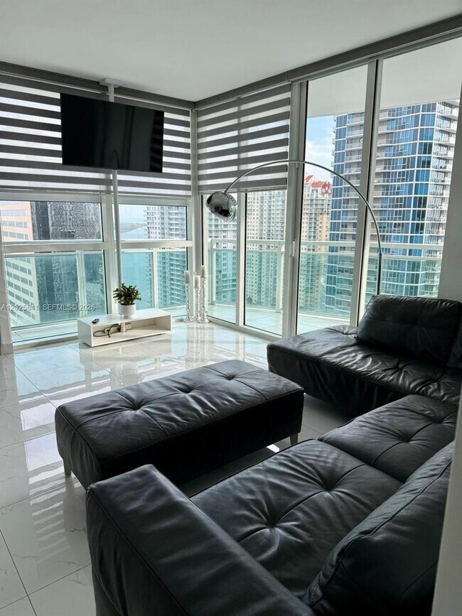 Photo - 951 Brickell Ave Unit 2810