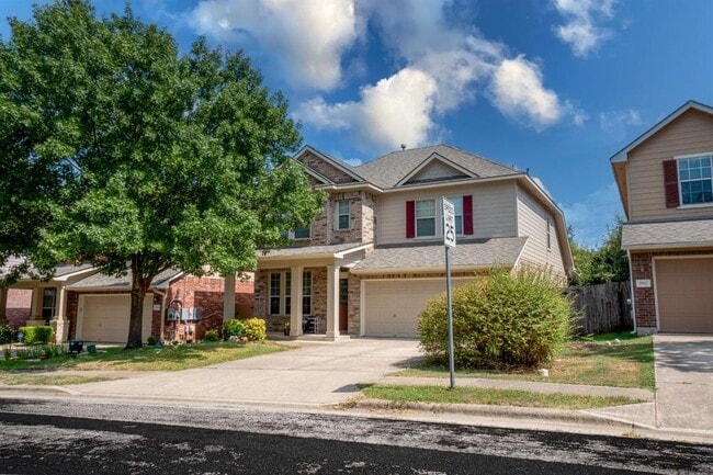 Photo - 2995 Peacemaker St