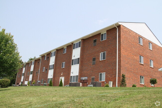 Building Photo - Craigmont Manor Rental