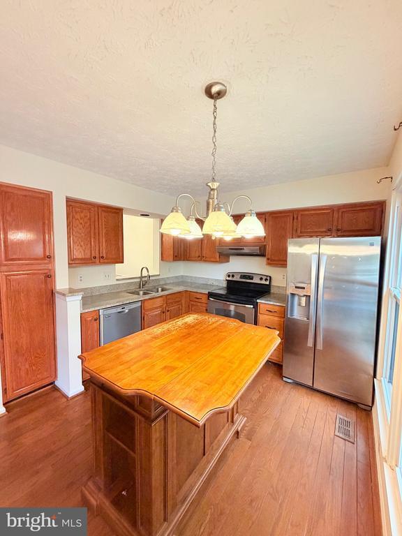 Photo - 3758 Mazewood Ln