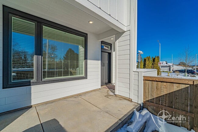 Photo - 16334 NE 20th St