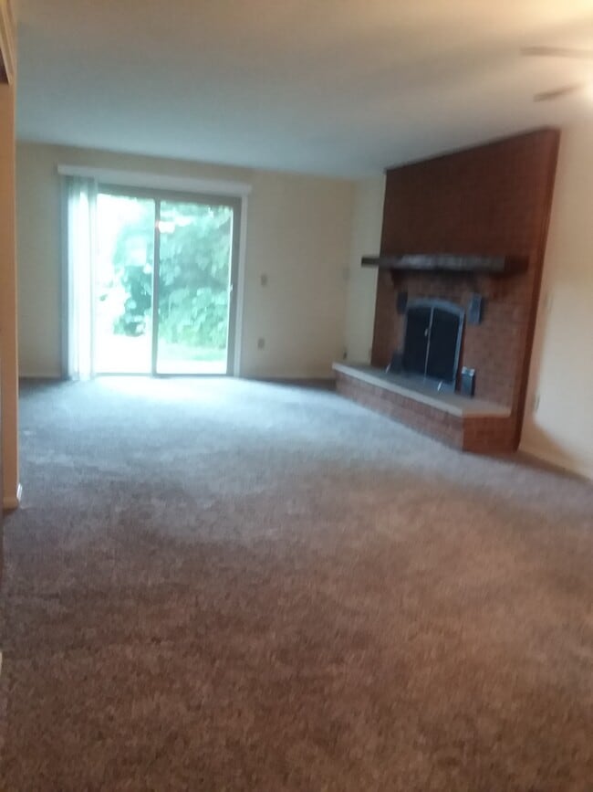 Living space - 9507 Centerbrook Ct Unidad 9507