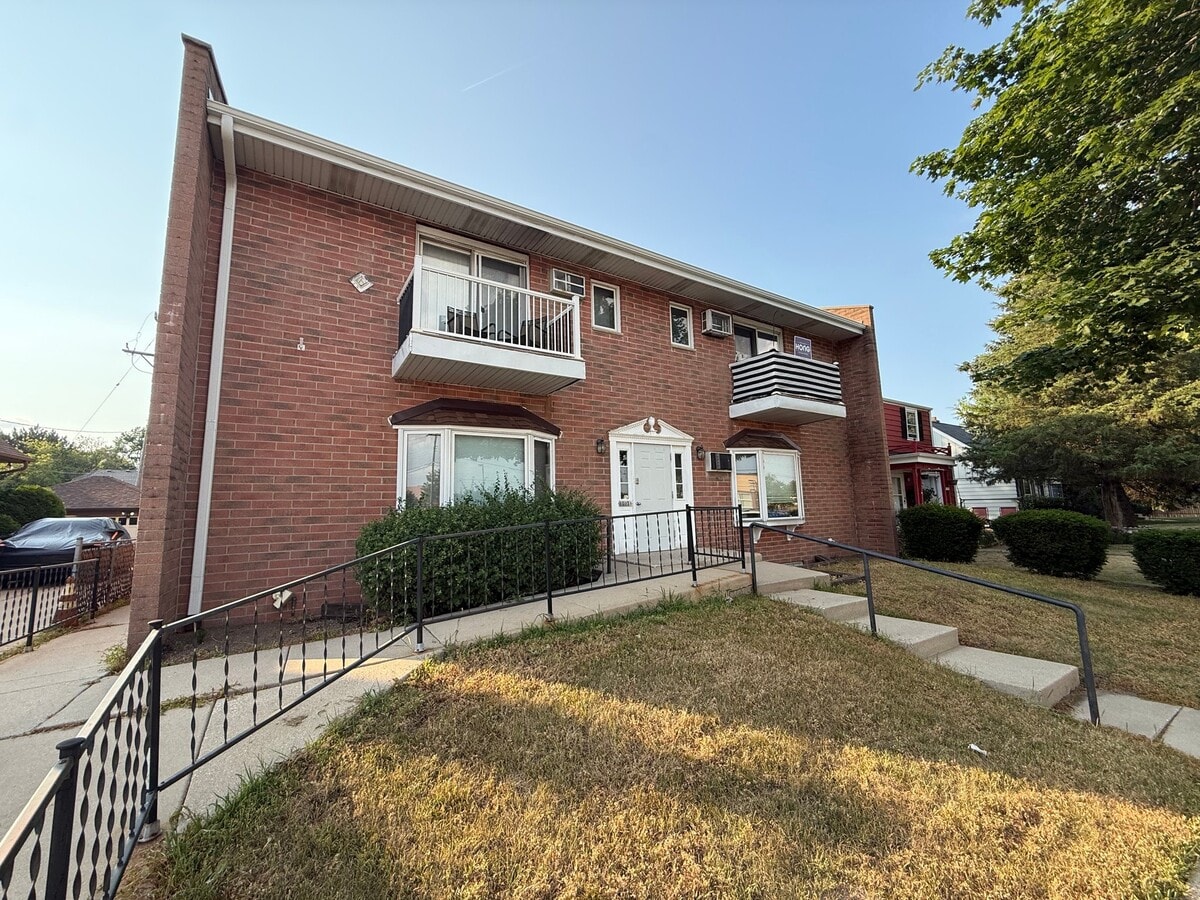 Photo - 11038 W National Ave Unit 6