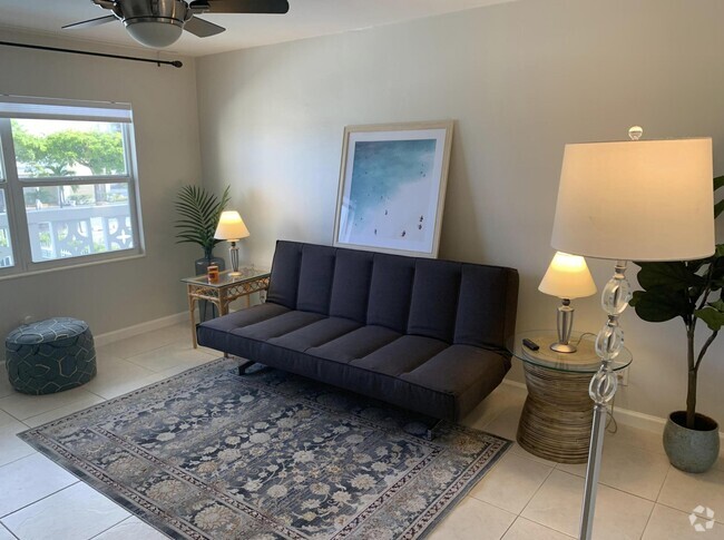 Building Photo - 3915 S Flagler Dr Rental